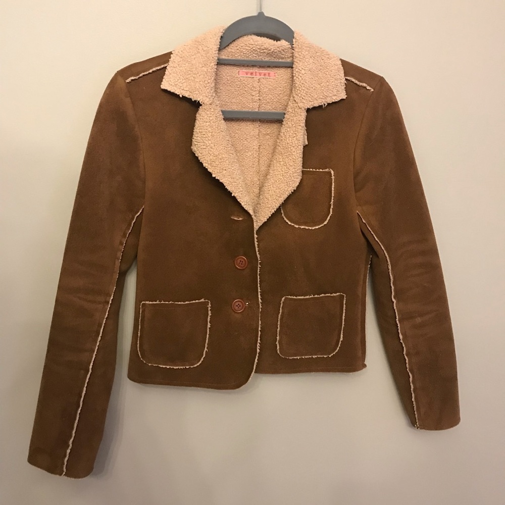Size small, velvet brand